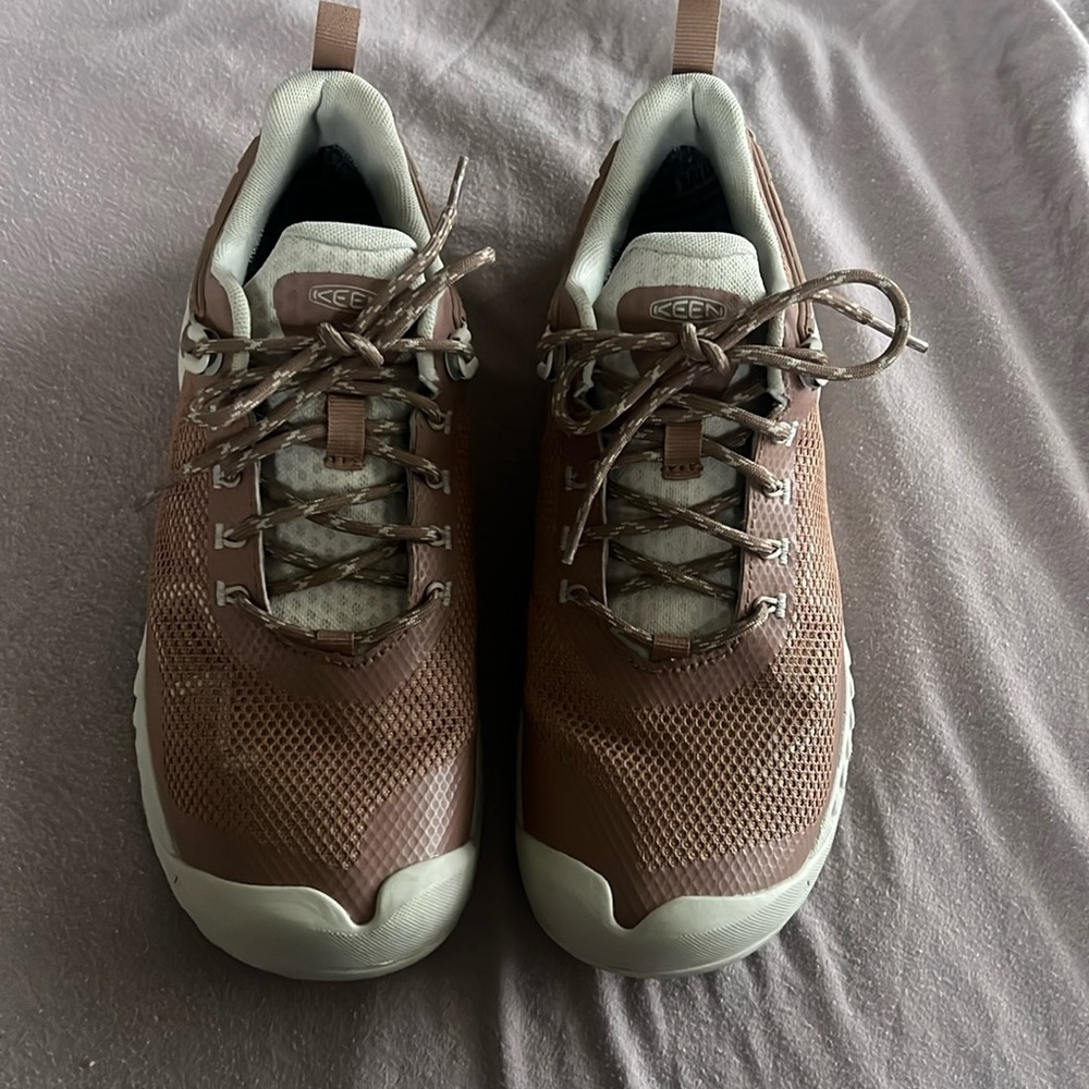 Keen Women's Athletic Sneakers in Brown and Cream